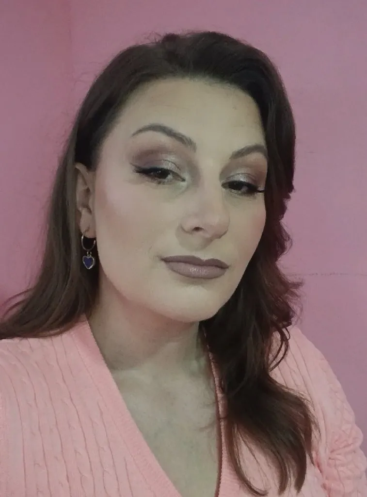 Milena makeup lab