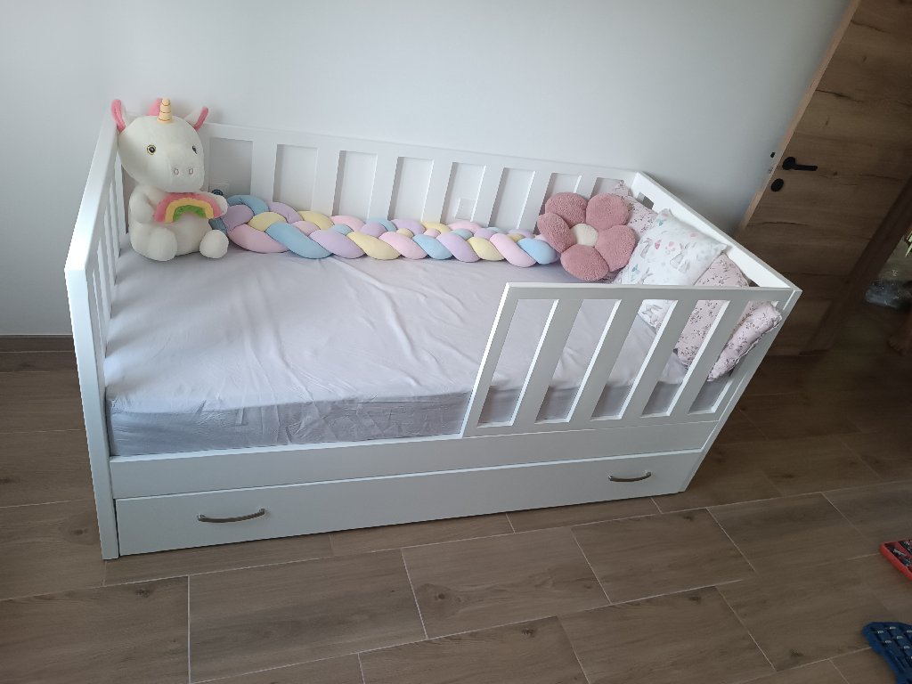 Proizvodnja namestaja od drveta iverice i tapacitani namestaj. - 2