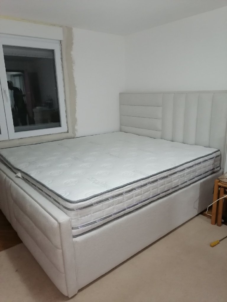 Proizvodnja namestaja od drveta iverice i tapacitani namestaj.