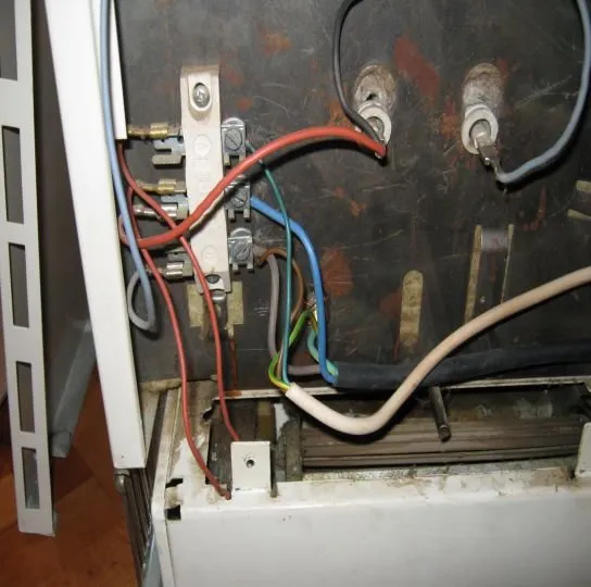 Elektro Tehnika