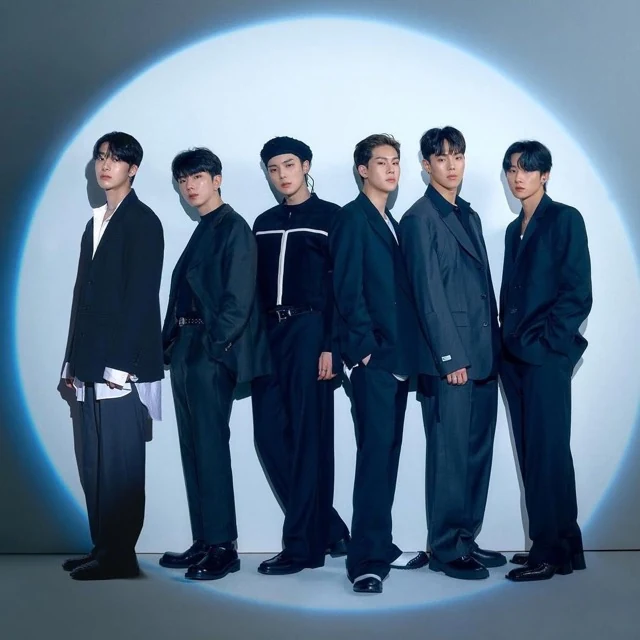 MONSTA X