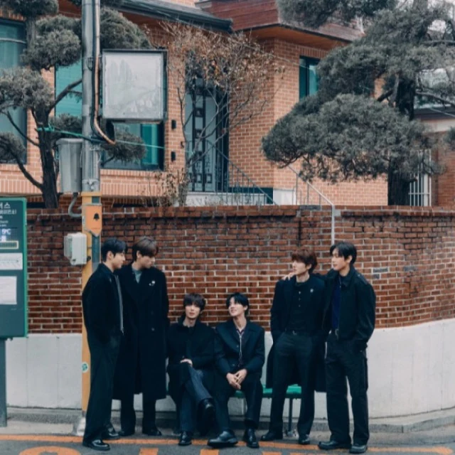 SF9
