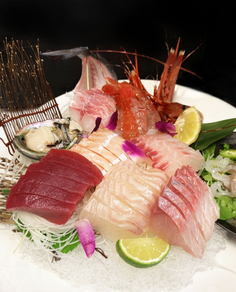 Sushi by 참바다 사시미