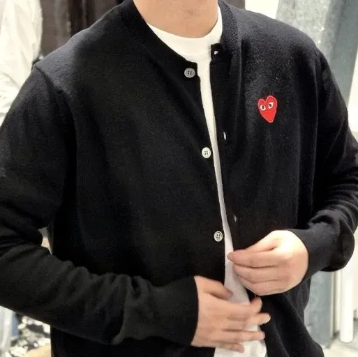 플레이 꼼데가르송 레드 하트 니트 가디건 블랙 thumbnail 3