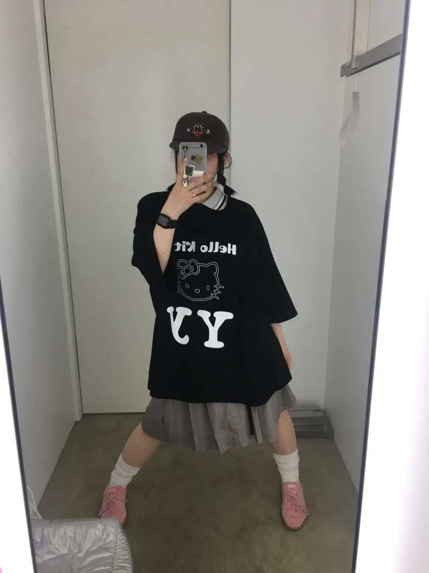 오픈 Yy x 헬로 키티 카라 티셔츠 블랙 thumbnail 4