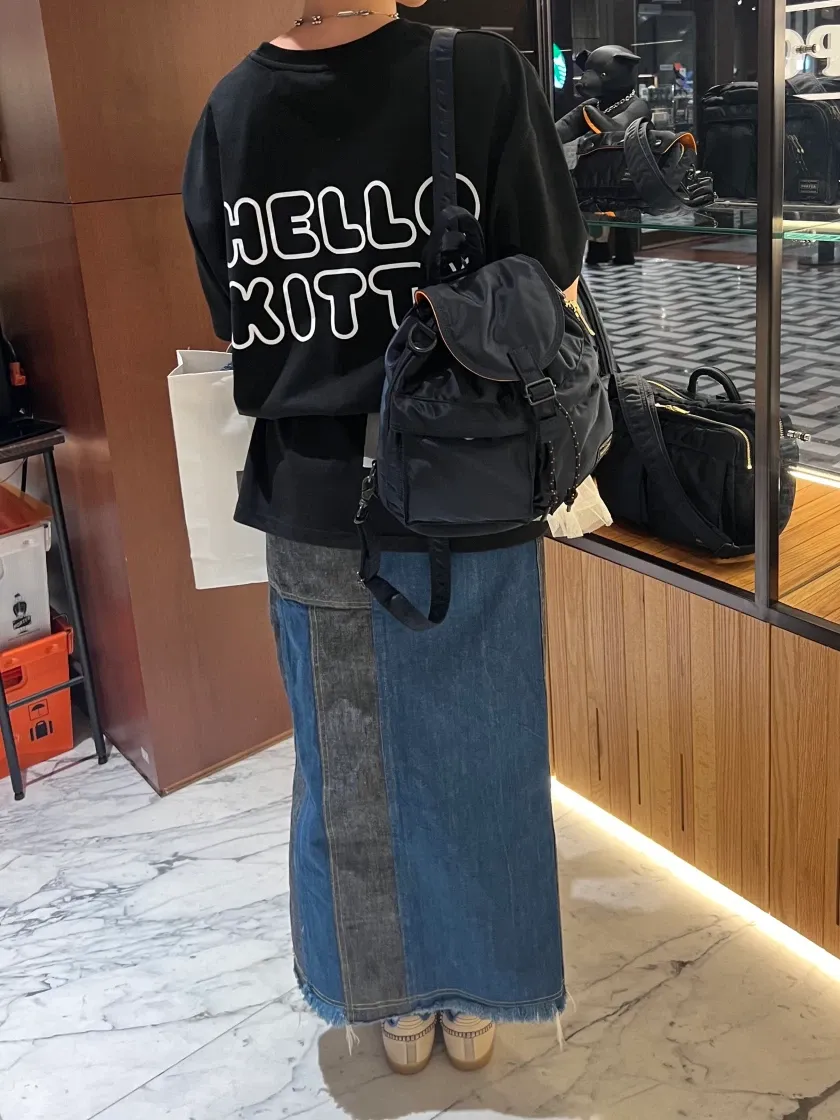 오픈 Yy x 헬로 키티 티셔츠 블랙 thumbnail 3