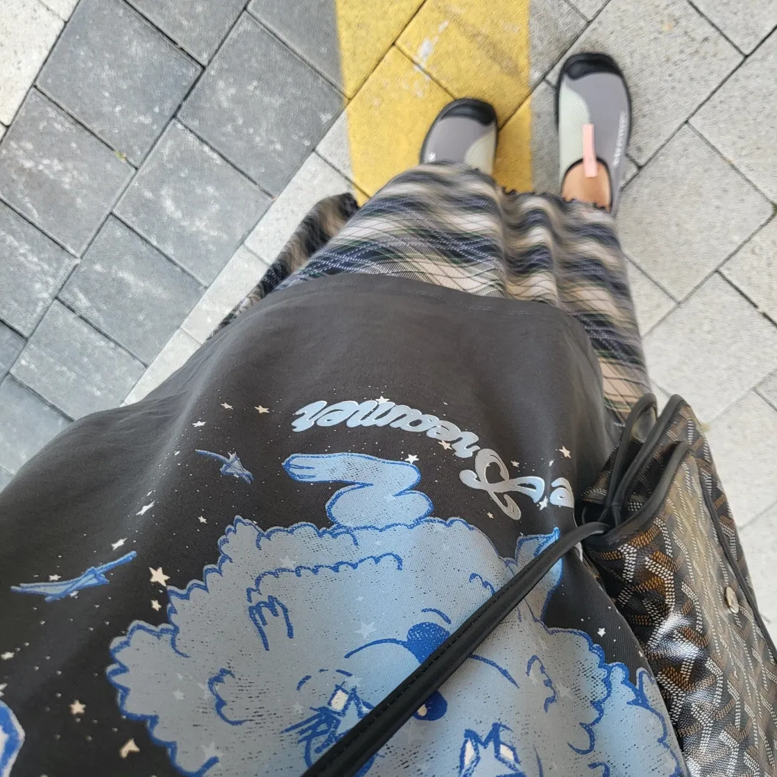 가니 릴렉스드 드림 버니 티셔츠 볼캐닉 애쉬 thumbnail 2