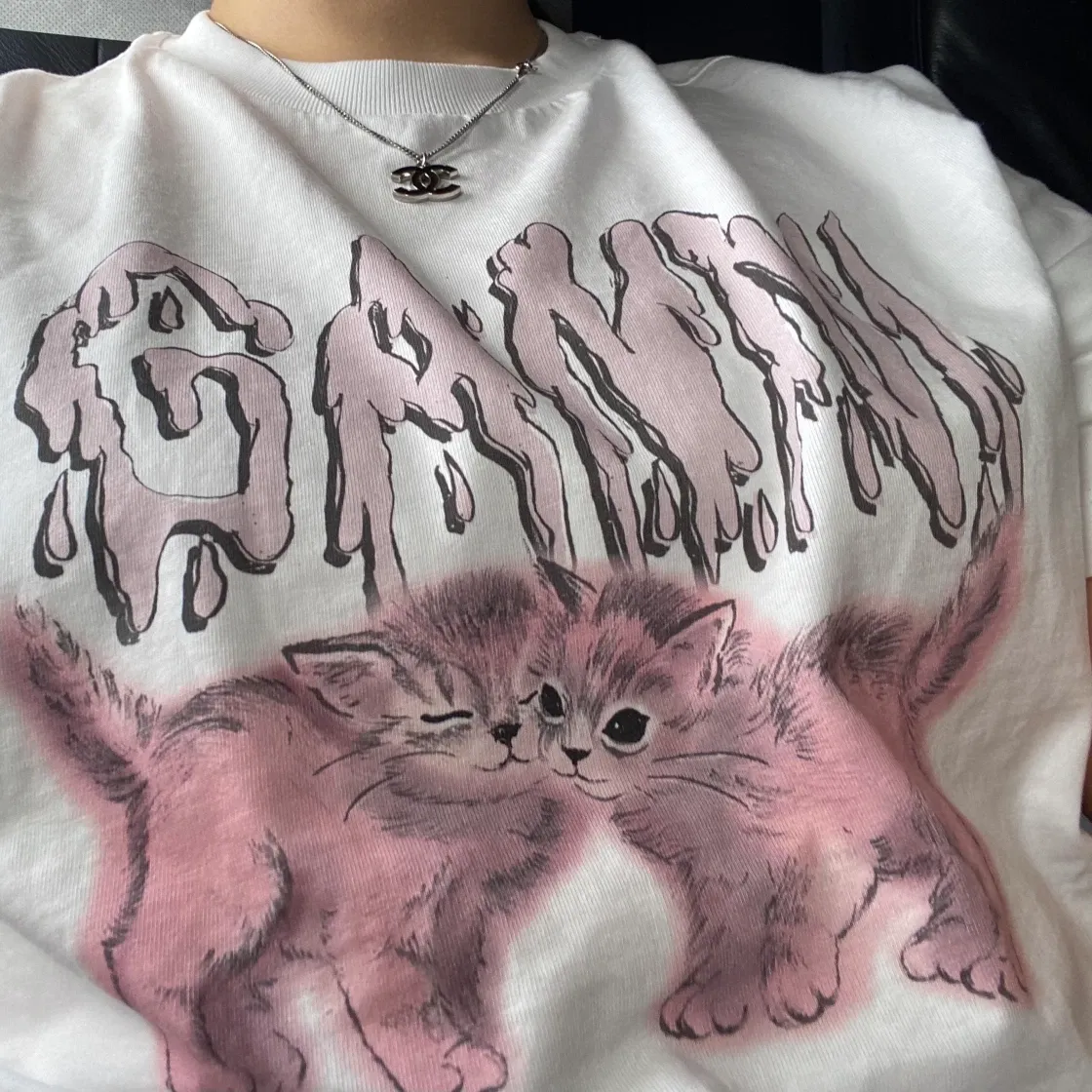가니 릴렉스드 캣츠 티셔츠 화이트 thumbnail 2