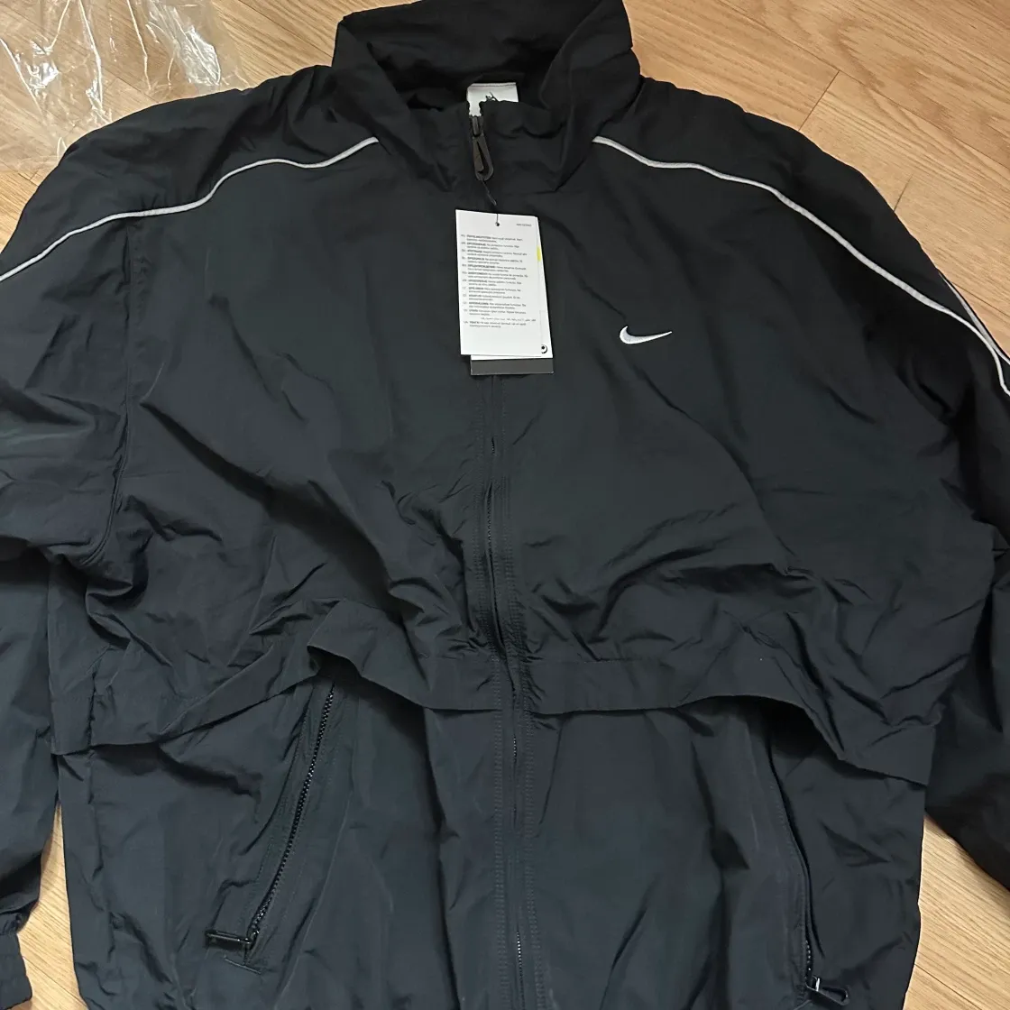 나이키 NSW 솔로 스우시 우븐 트랙 자켓 블랙  thumbnail 3