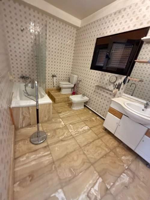 À louer Villa - F9 4