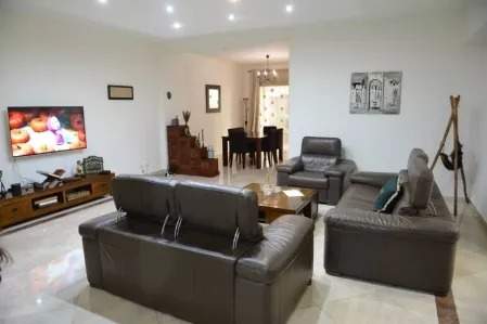 À louer Niveau de villa - F2 11