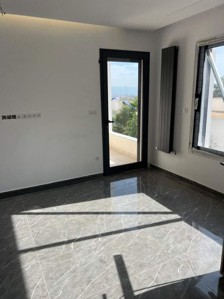 À louer Villa - F10 9