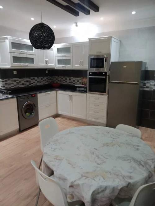 À vendre Appartement - F1 18