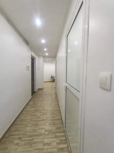 À louer Villa - F1 16