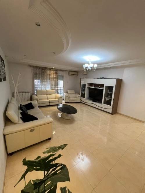 À louer Villa 10