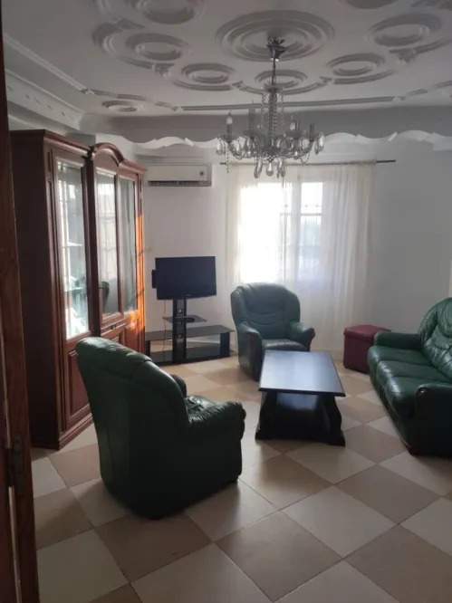 À louer bungalow - F1 8