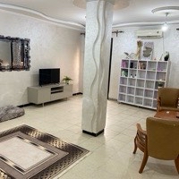 À louer Villa 9