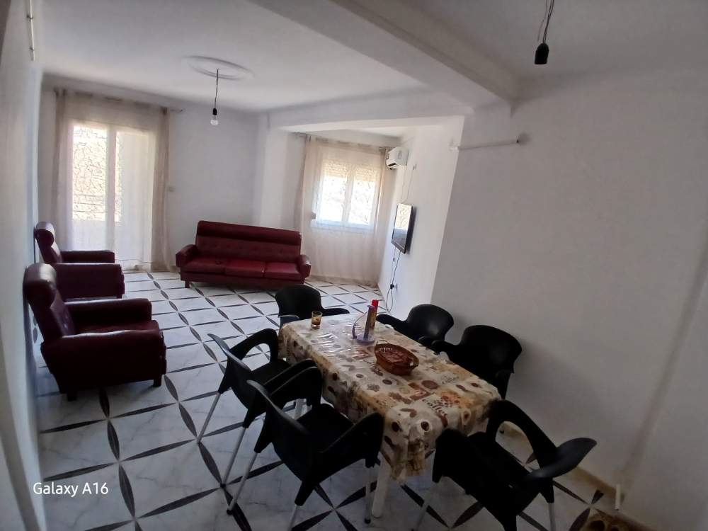 À vendre Villa - F1 8