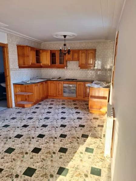 À louer Niveau de villa - F6 2
