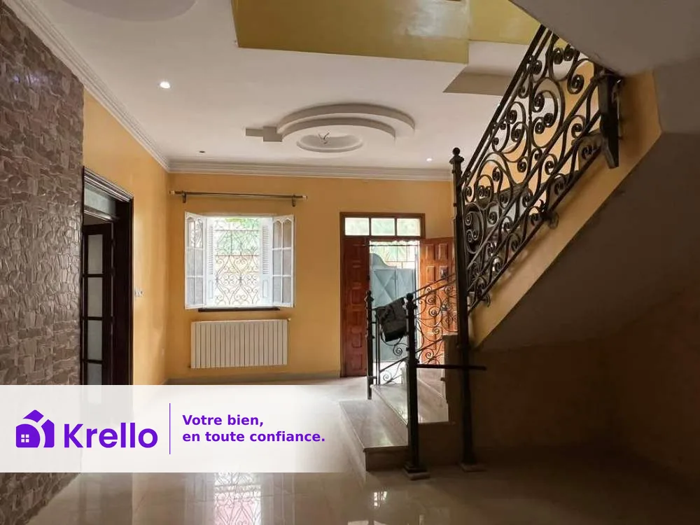 Villa - F8