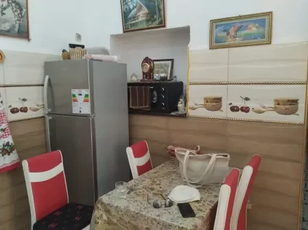 À vendre Villa - F1 11