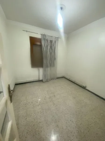 À louer Appartement - F5 3
