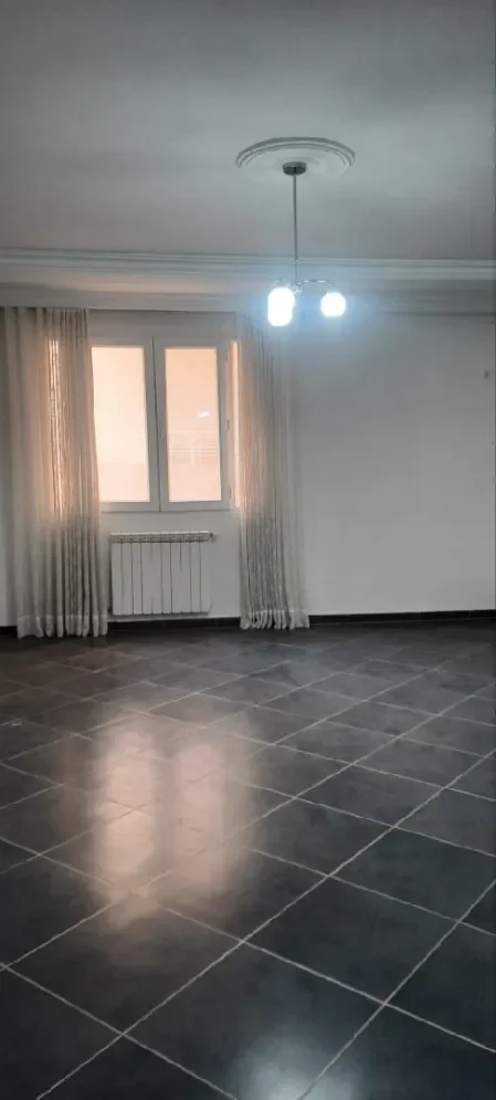À vendre Appartement - F5 3