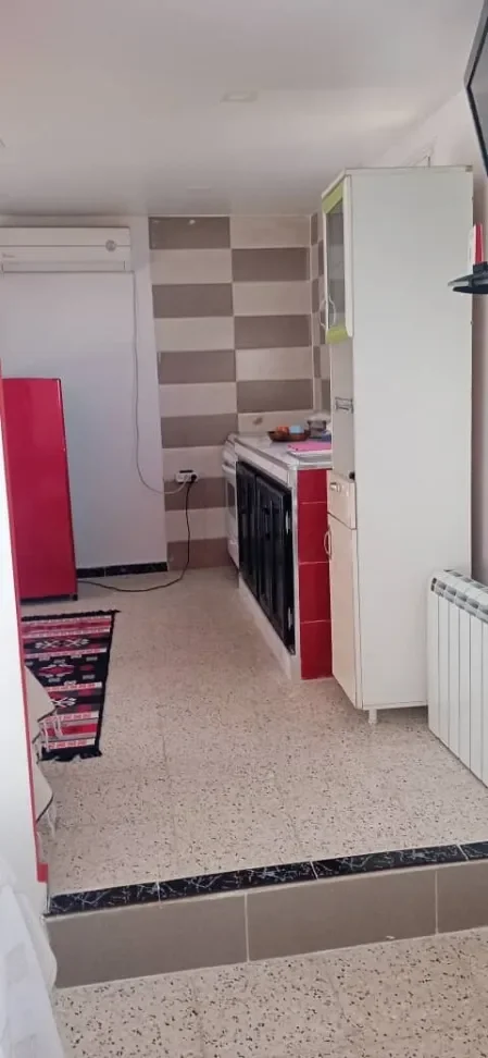 À louer Studio - F1 3