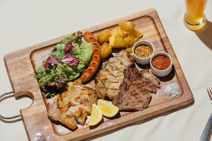 Schmatz atré Ueno