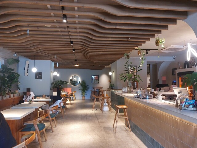 TenCups Cafe Bar & Lounge