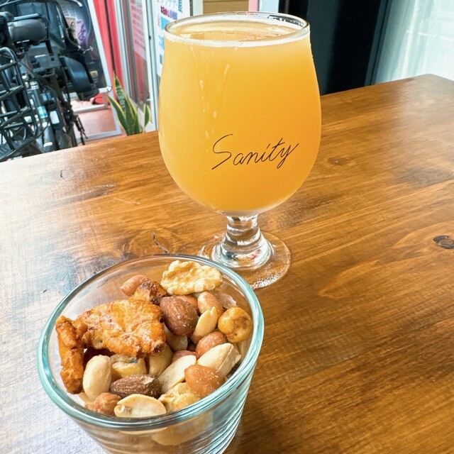 Craft Beer Shop Sanity Gakugei Daigaku
