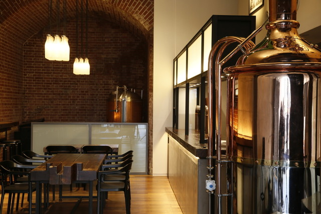 Hitachino Brewing Lab Kanda Manseibashi