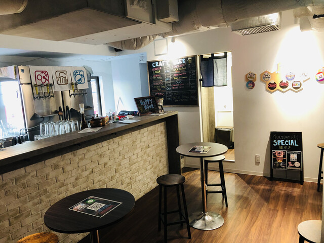 Tokyo Comedy Bar (TCB)