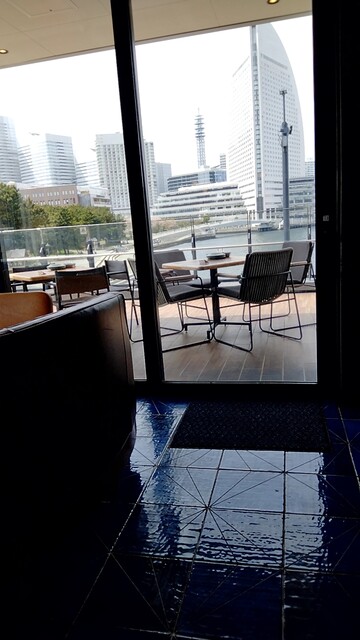 QUAYS pacific grill