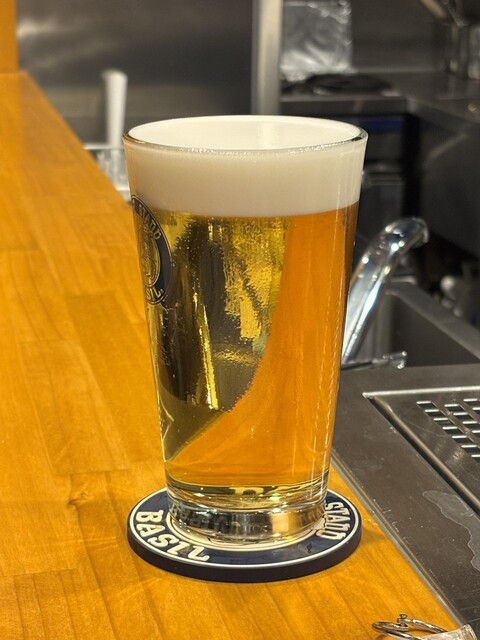 Draft Stand Basil