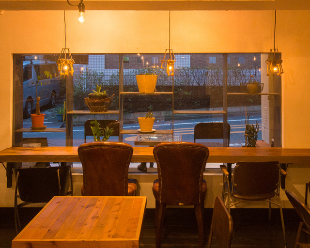 Swanlake Pub Edo CAFE DE TETE