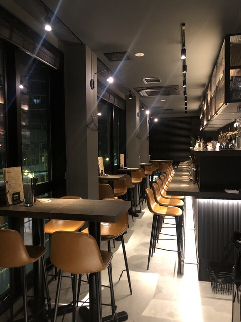 trilogue GASTRO BAR