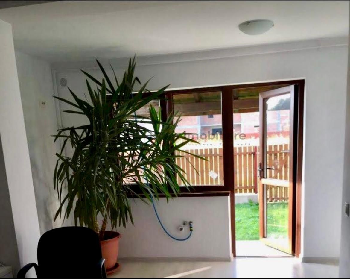 Apartament 2 camere cu gradina proprie Sanpetru