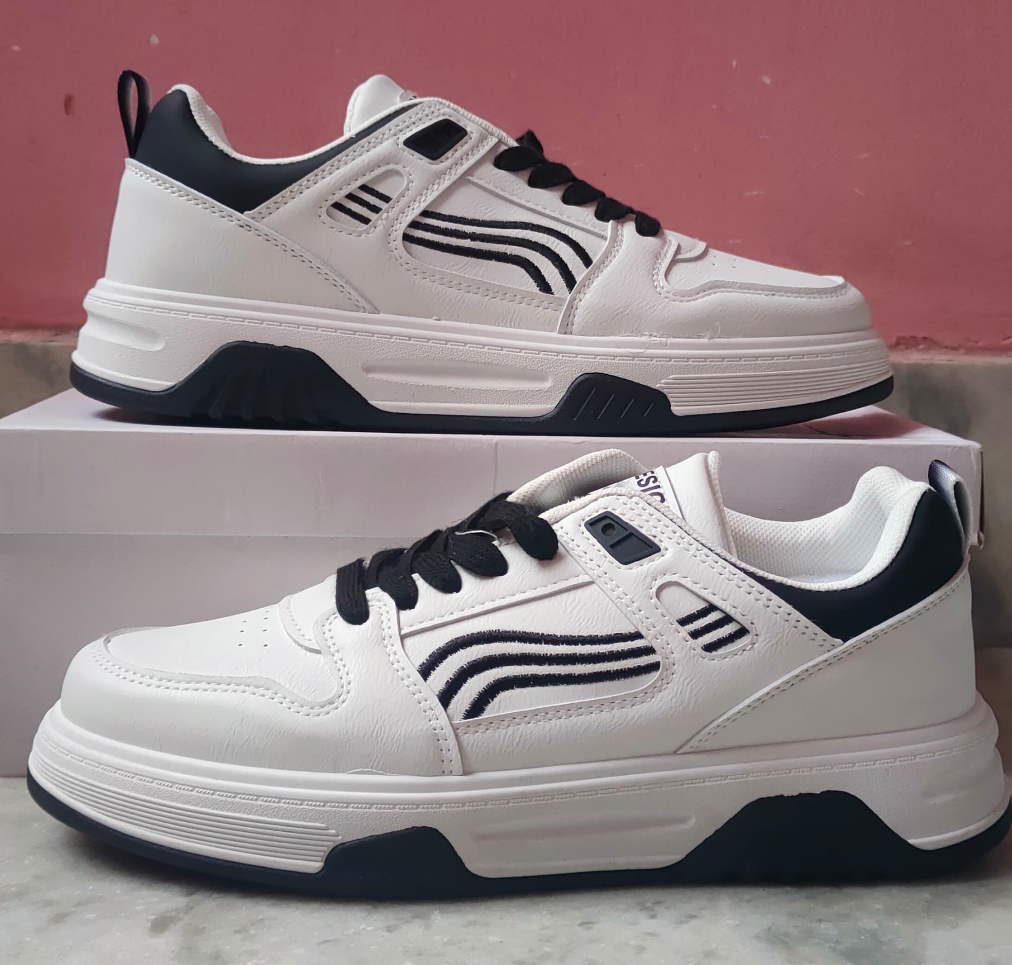 Fashion Men's Causal Low Top Skate Shoes Breathable Lightweight