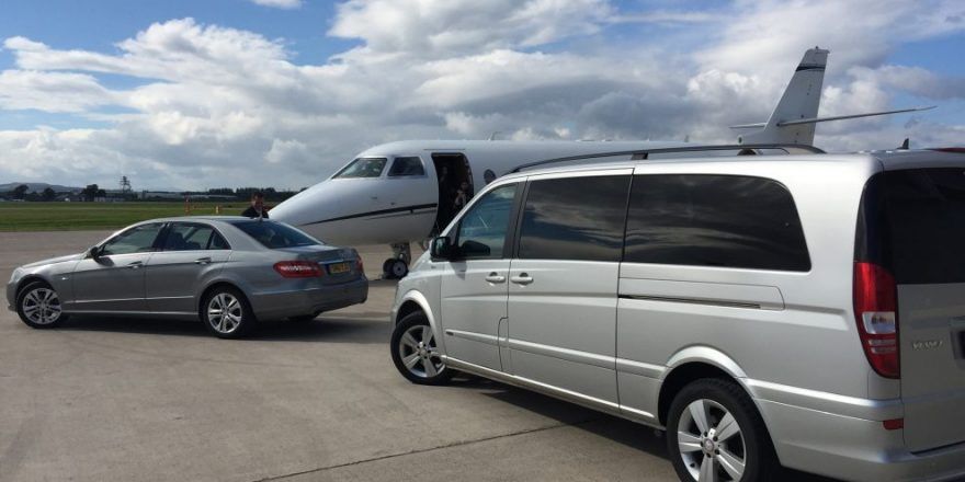 Discover the ins and outs of minibus taxi in London, your affordable travel option service thumbnail