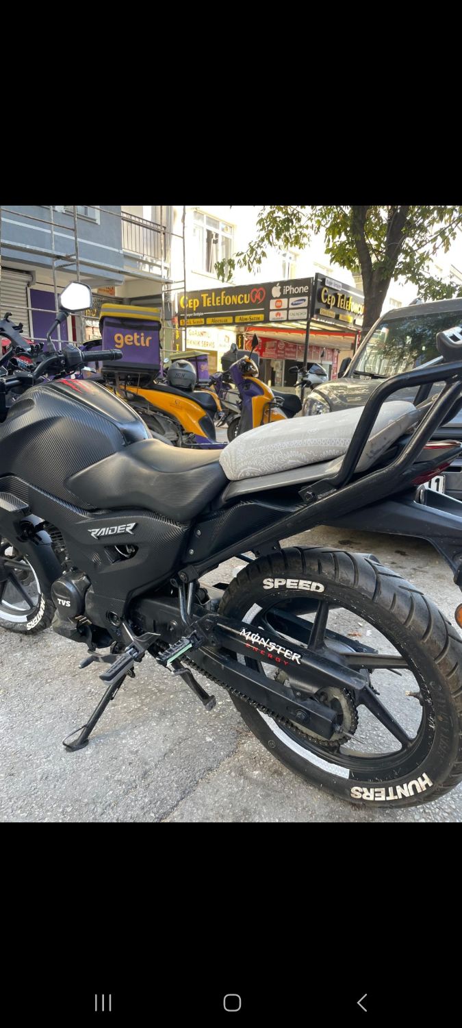 TVS RAIDER 125