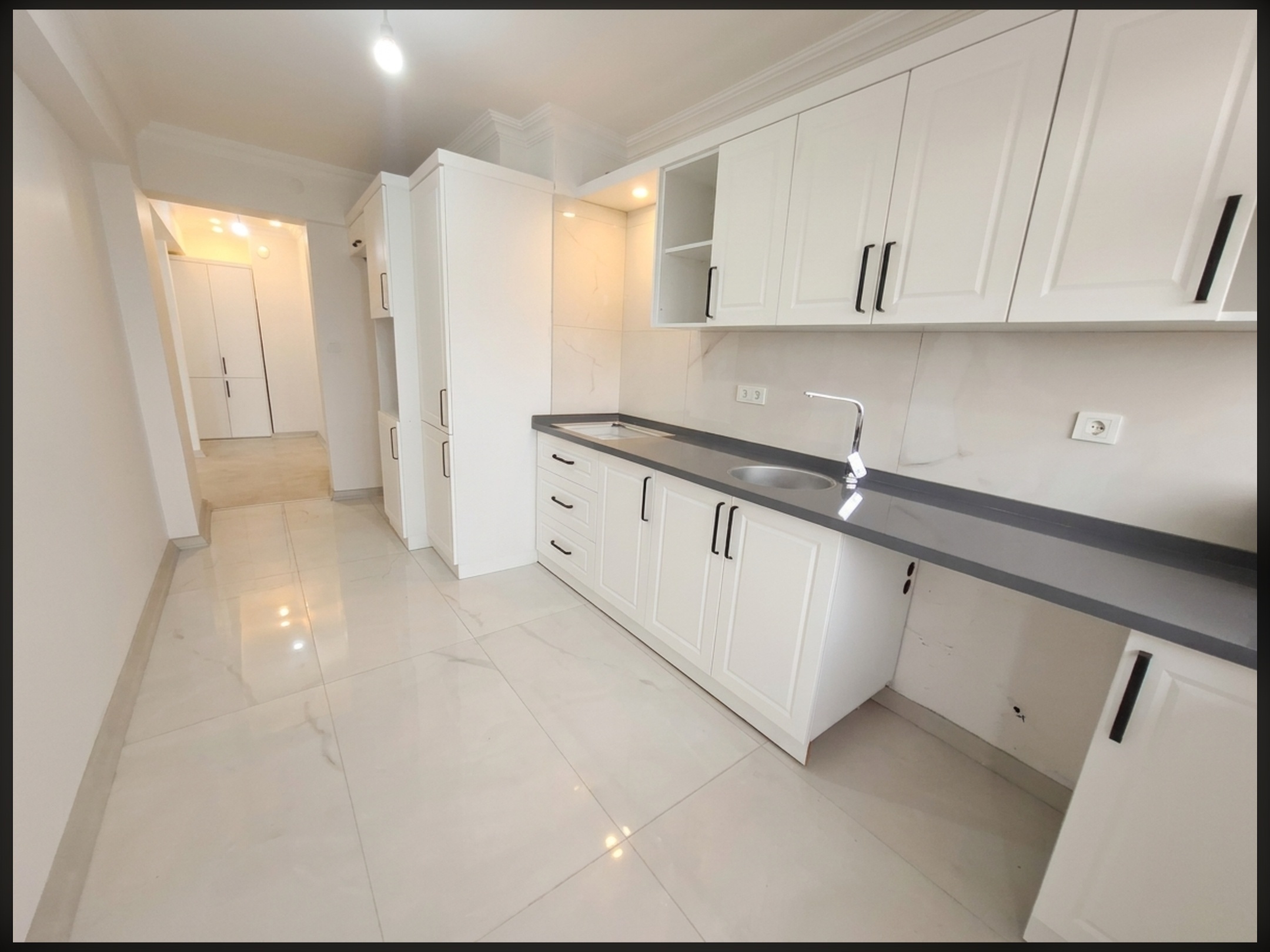 Bornova Erzene'de Komple Tadilatlı 130 m² 3+1 Kiralık Daire — fotoğraf 9