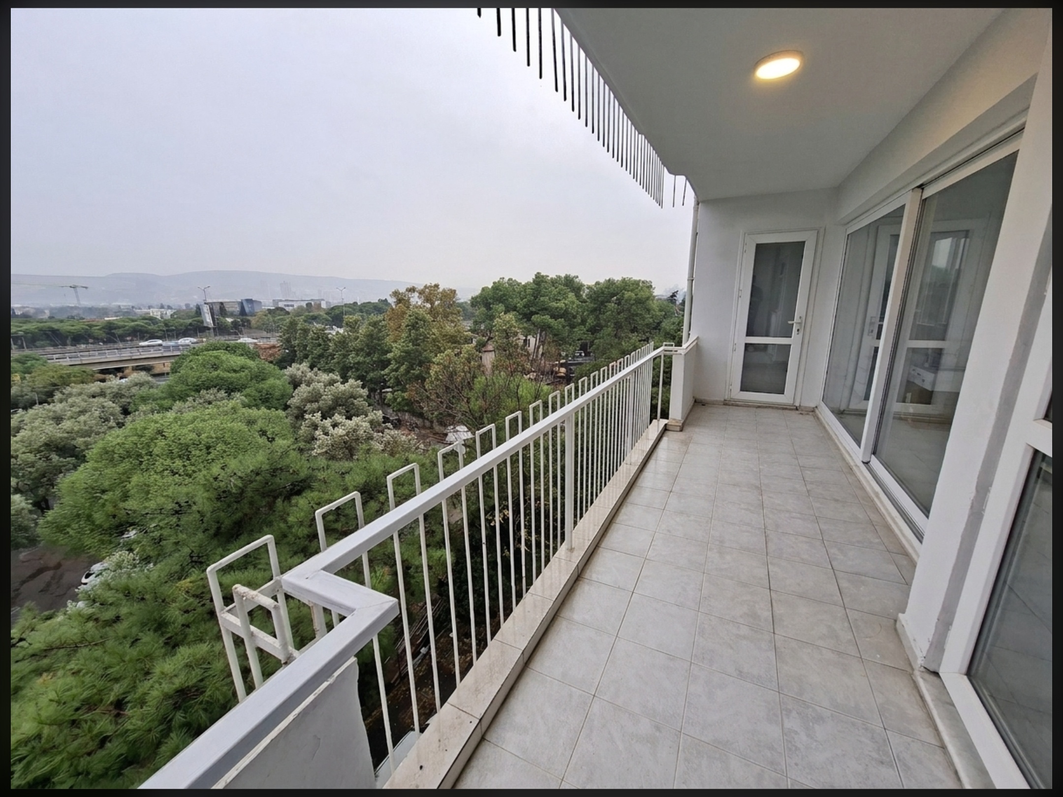 Bornova Erzene'de Komple Tadilatlı 130 m² 3+1 Kiralık Daire — fotoğraf 20
