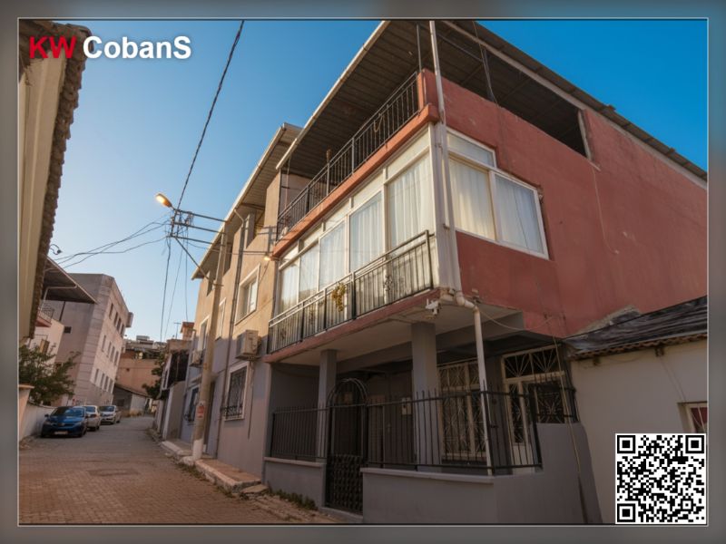Bornova Meriç Bahçeli 155 m² 5+1 İki Katlı Müstakil Bina