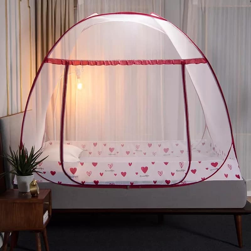  Pop-Up Mosquito Net Tent with Padded Base