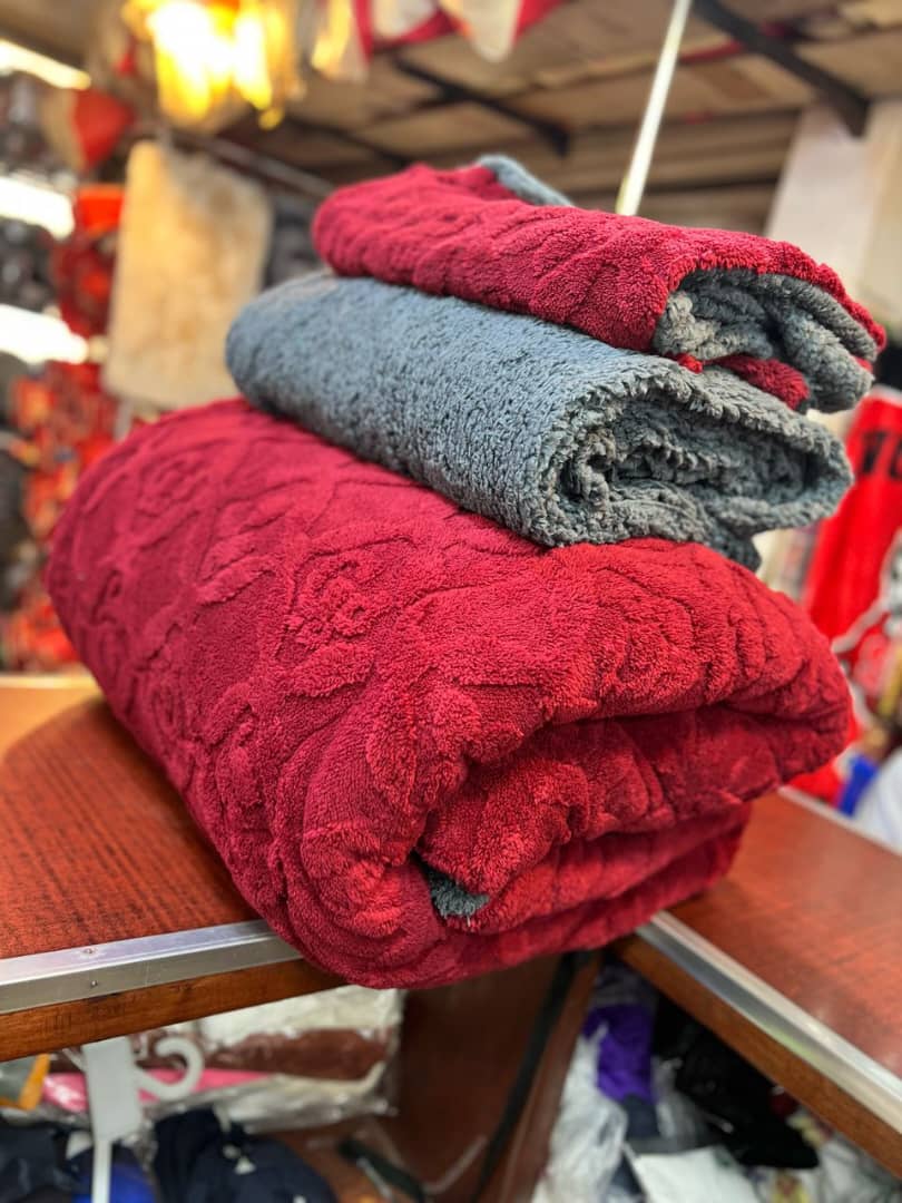   Double-Layer Reversible Winter Blanket – Red & Grey