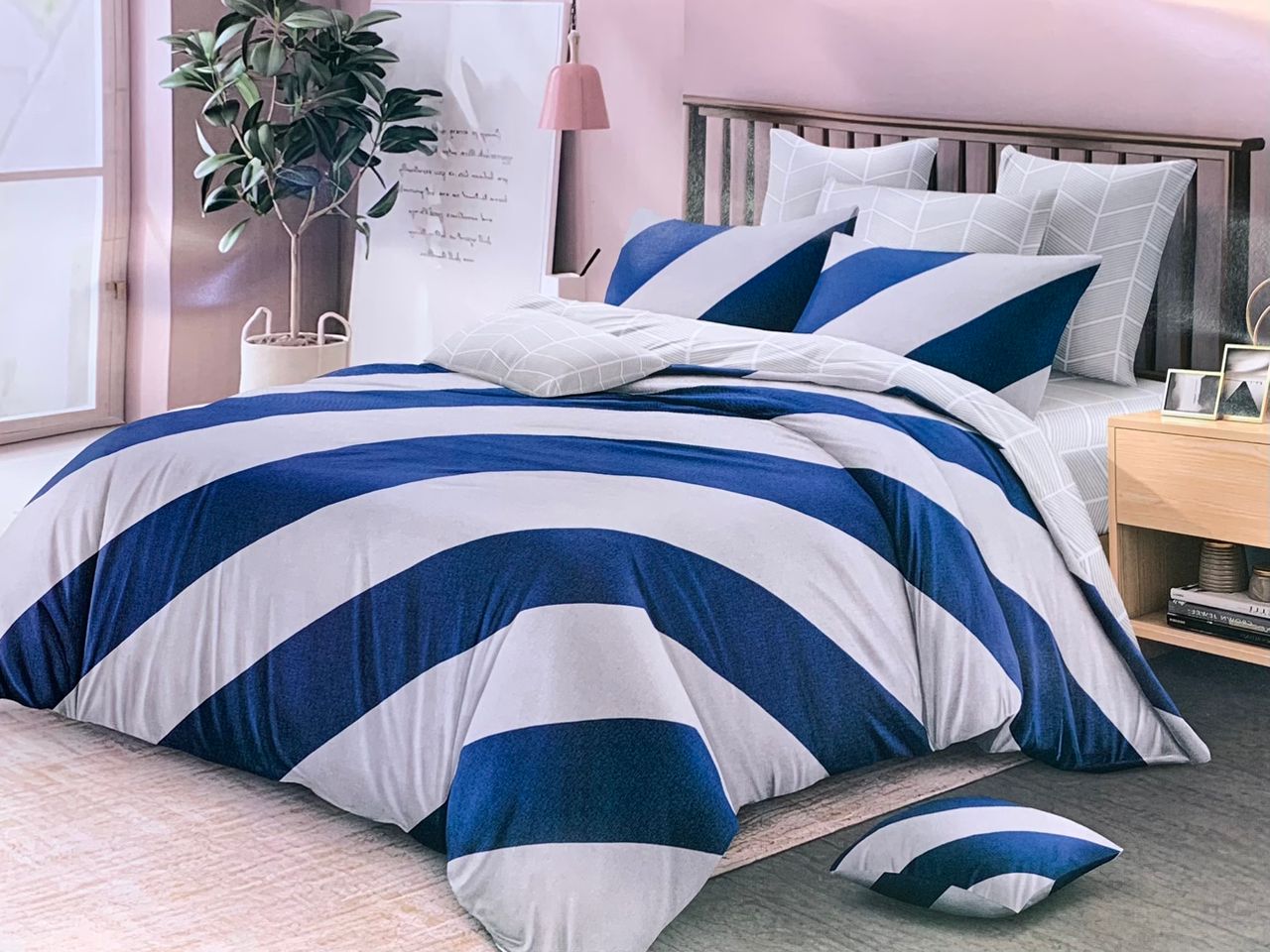 Ocean Stripe Luxe Duvet Cover Set – Queen Size (6-Piece Set)