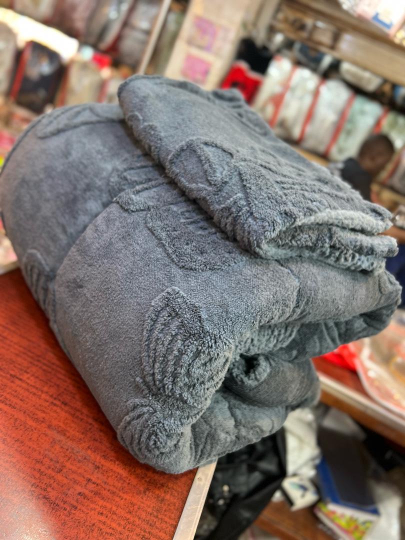 Velvet Touch Premium Winter Blanket – Charcoal Grey