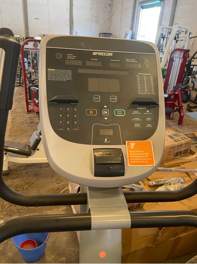 Precor CLM 835