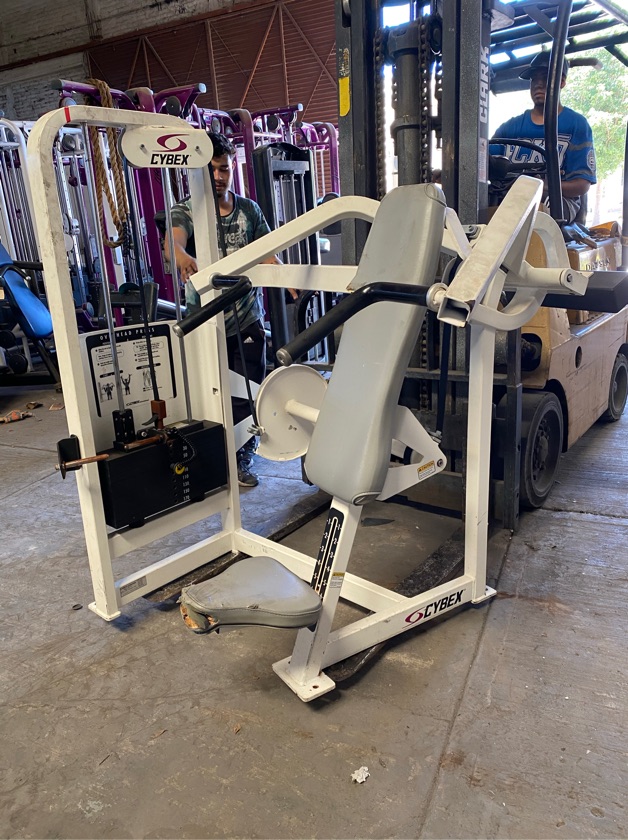 Cybex VR2 Overhead Press 